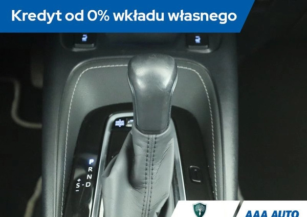 Toyota Corolla cena 89000 przebieg: 125382, rok produkcji 2019 z Sokołów Małopolski małe 211